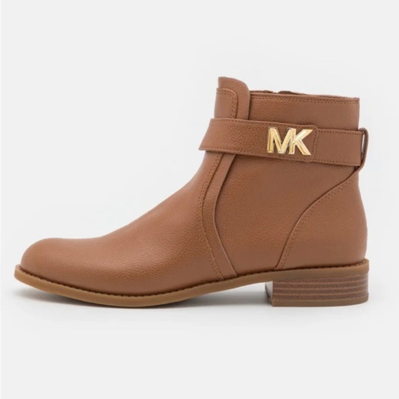 MICHAEL KORS JILLY FLAT BOOTIE Ankle Boots Size 8.5 Leather AUTHENTIC NEW IN BOX - Picture 1 of 9
